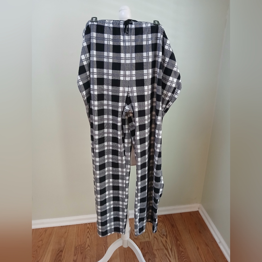 Nap Chat Plus Size Plaid Pajama Pants